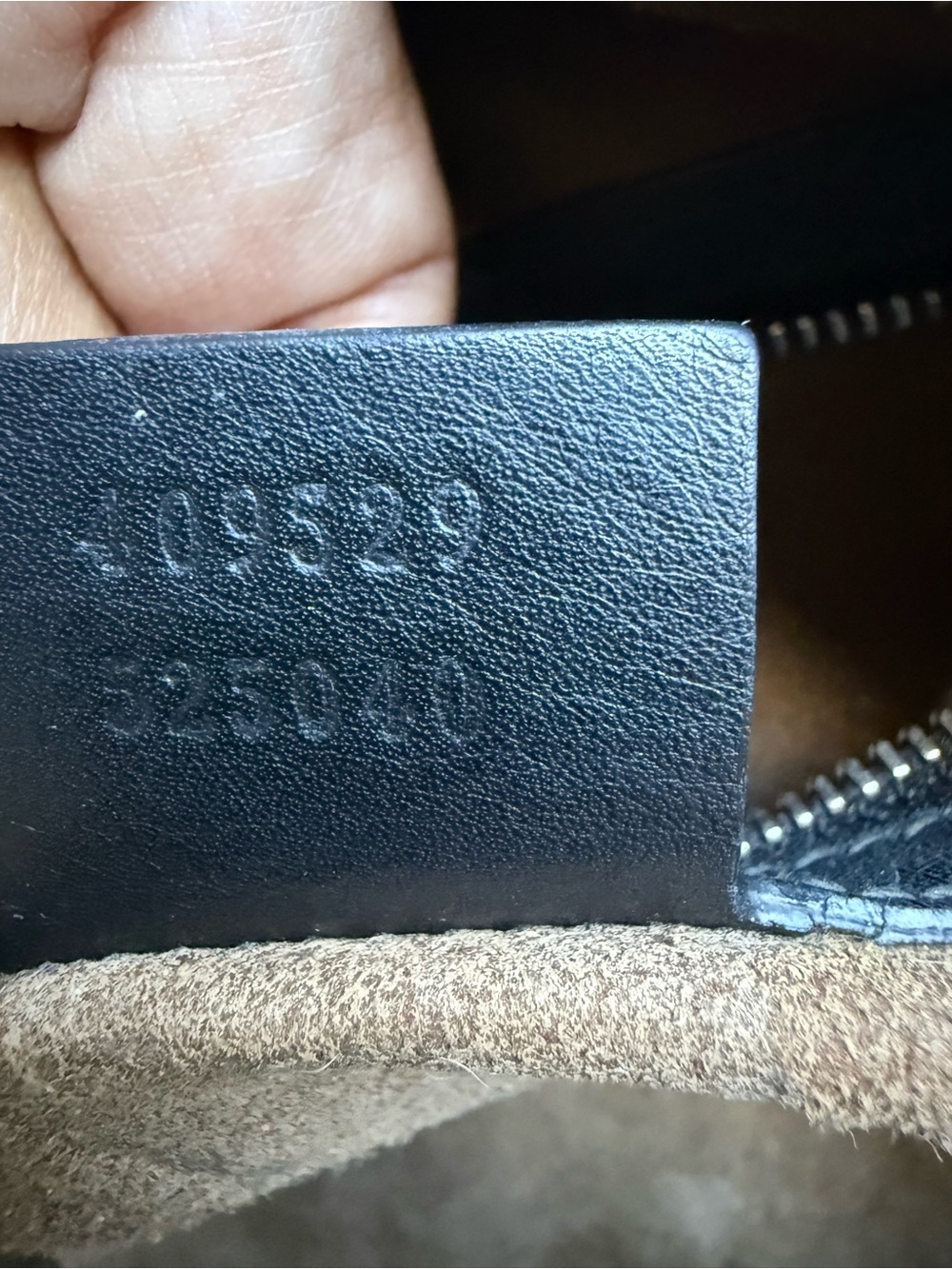 Gucci Preloved Black GG Supreme Arabesque Tooled Floral Leather Accent Satchel - Picture 9 of 17